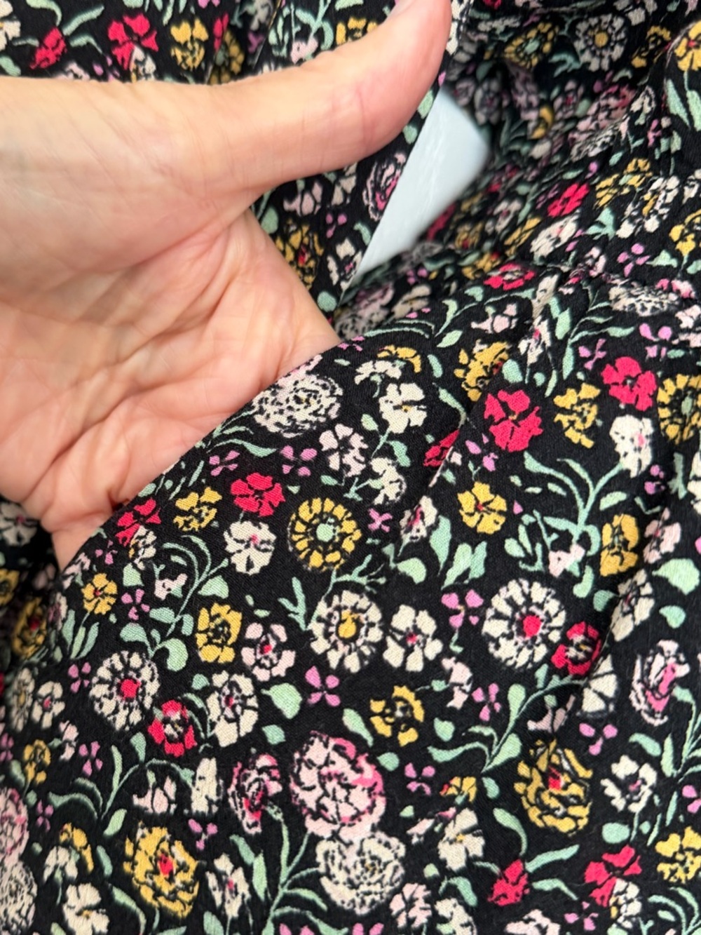 Y2K Ann Taylor Loft Floral Long-Sleeve Romper in Black Pink Cream Flowers, S - Picture 6 of 11